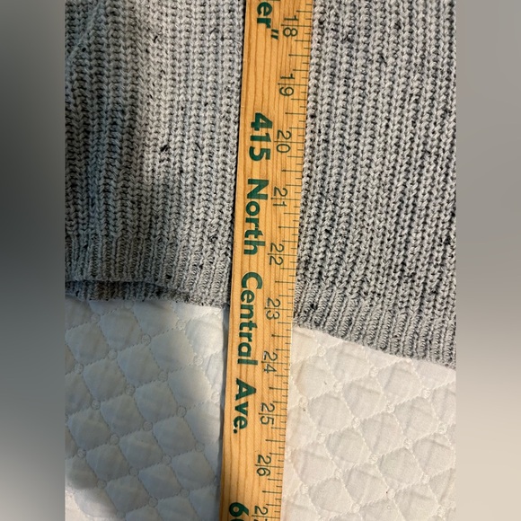 Miracle V-Neck Sweater in Soft Gray. Dolman sleeves. Oversized. - Picture 10 of 12